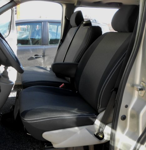 phoca_thumb_l_renault-trafic-passanger-1
